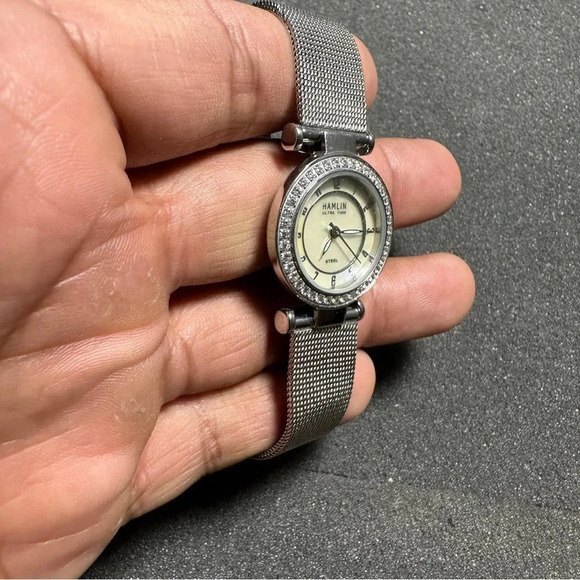 Hamlin Ultra Thin Ladies Quartz Watch Silver Tone Diamond Accent Dial Working - Picture 3 of 10